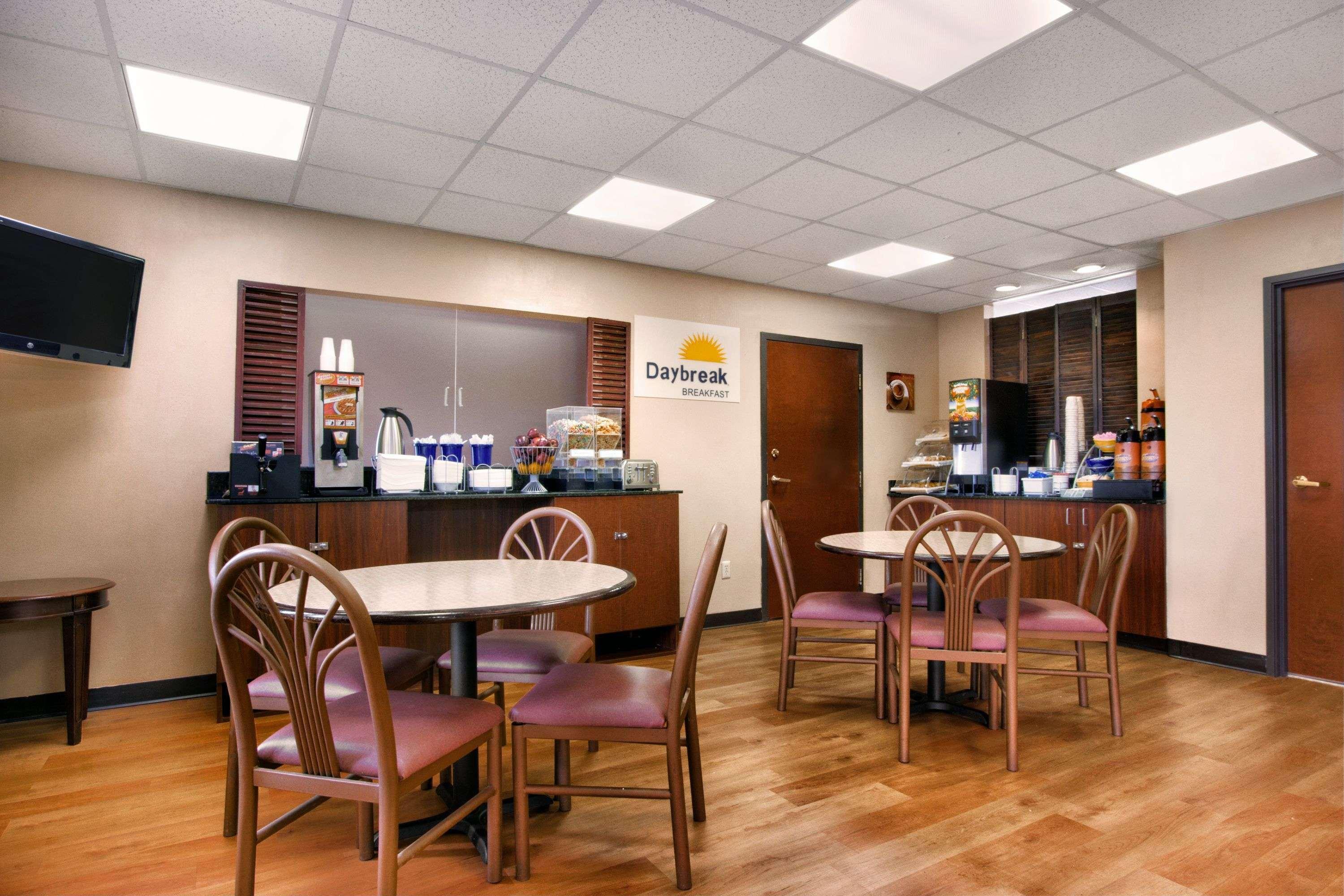 Days Inn By Wyndham Mauldin/Greenville Exteriér fotografie