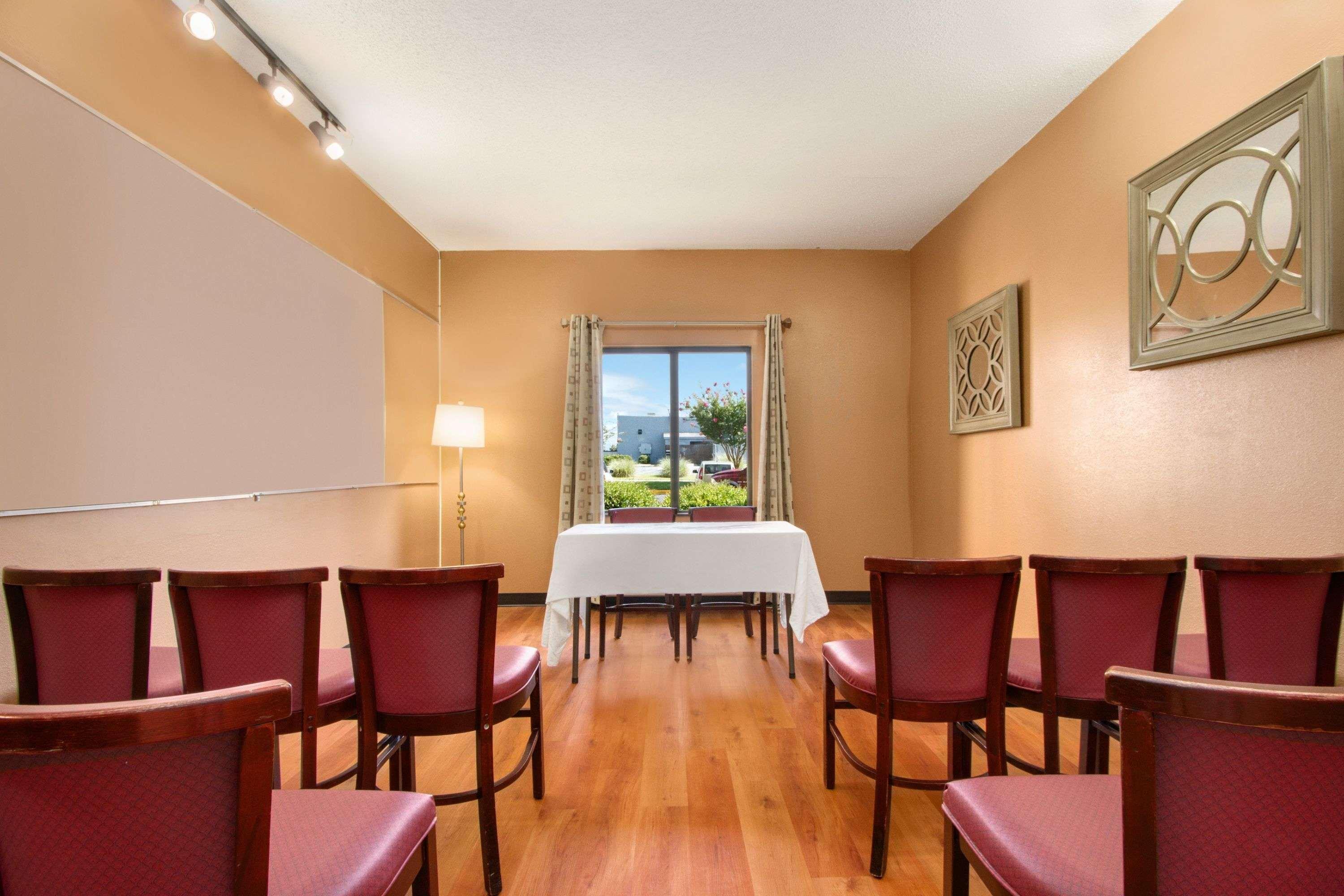 Days Inn By Wyndham Mauldin/Greenville Exteriér fotografie